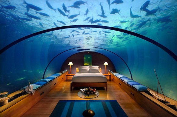 Underwater Hotel Experience