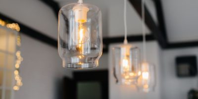 Why So Many Homeowners Choose Pendant Lights for Their Home