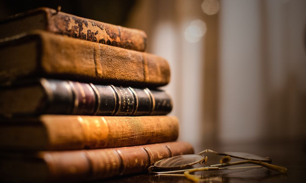Old Books Pictures  Download Free Images on Unsplash