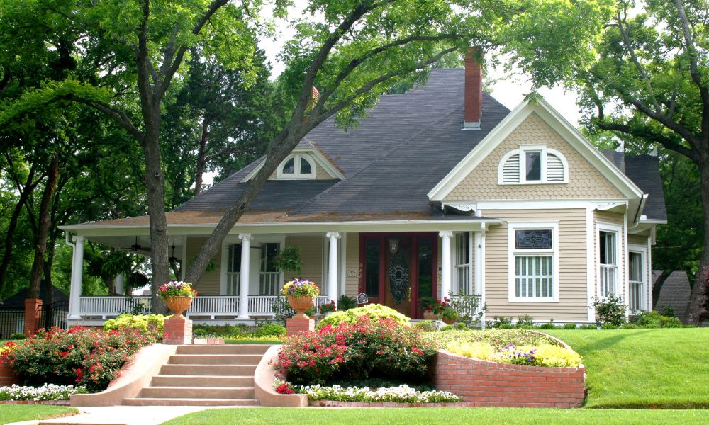 Things To Consider When Staging Your Home’s Exterior 